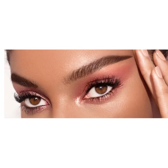 Eyes to Mesmerise Cream Eyeshadow
CHARLOTTE TILBURY-Rose Gold - Picture 2 of 7
